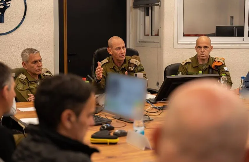 قائد المنطقة الشمالية الإسرائيلية: سنضرب “حزب الله” أينما وجد في لبنان